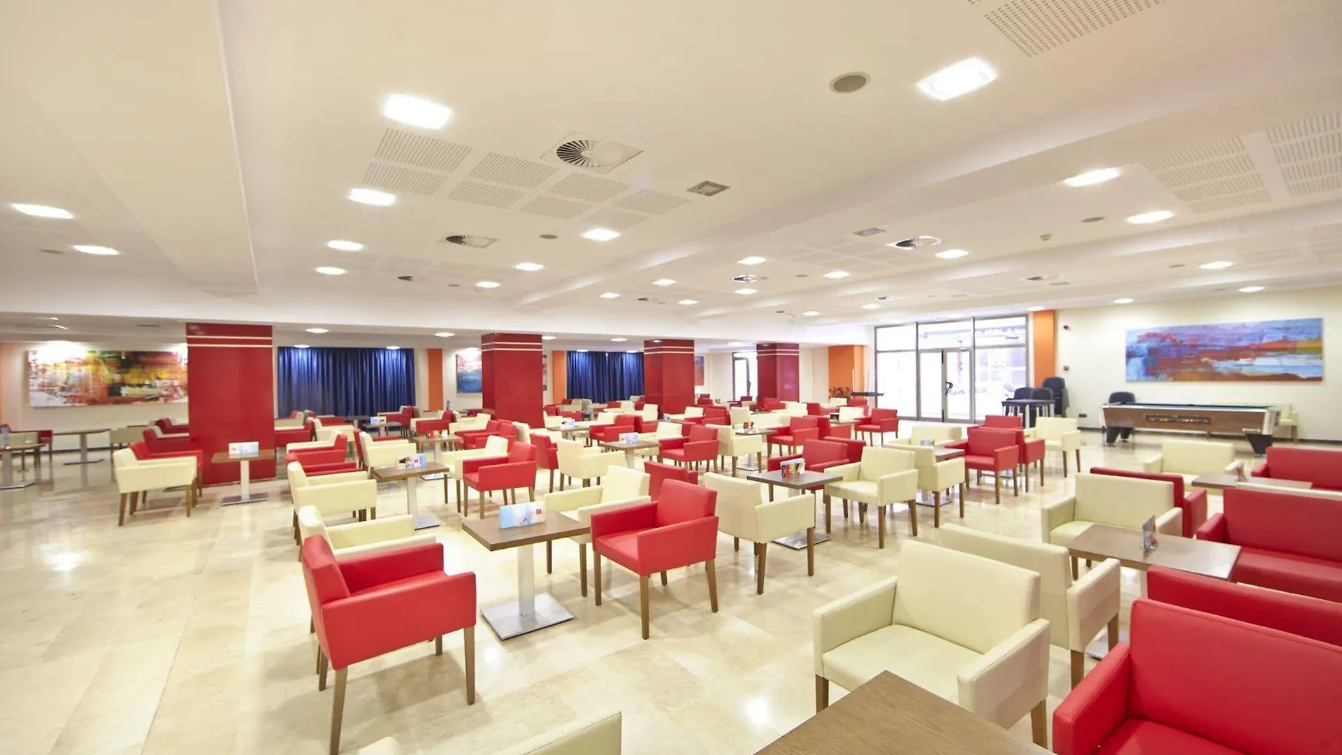***  Mll Caribbean Bay Hotel El Arenal  Spain