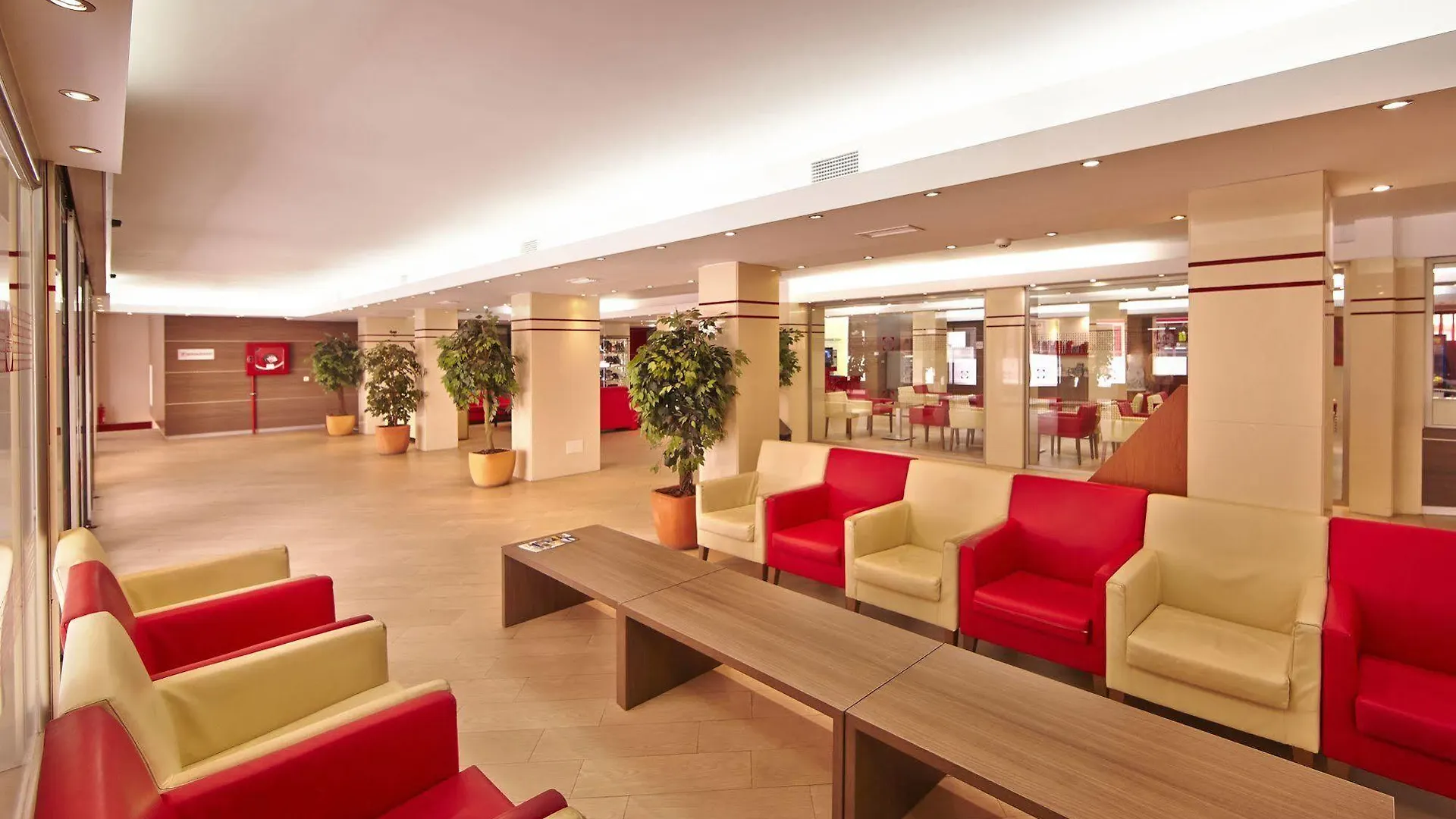 Mll Caribbean Bay Hotel El Arenal