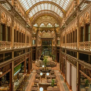 Párisi Udvar Budapest, Part Of Hyatt 5*, Budapest Magyarország